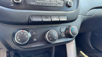 Kia Cee´d SW 1.4 CVVT LX/Silver - 17