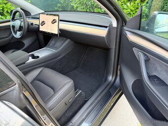 Tesla Y Long Range Dual Motor 75kWh|83.000km|Odpočet DPH - 17