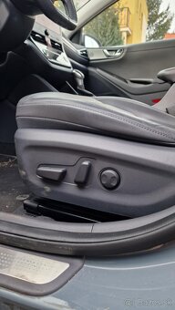 Hyundai Ioniq 1.6 PHEV - 17