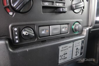 Land Rover Defender 2,4 TDCi 90 kW 110 SW 4x4 - 17