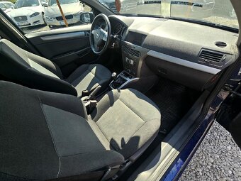 Opel Astra 1.3 CDTI Elegance
 - 17