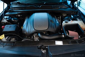 Dodge Challenger 5.7 HEMI - 17