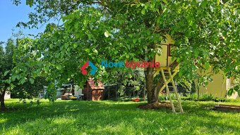 BUNGALOV S KRÁSNOU ZÁHRADOU  2880m2 - EXKLUZÍVNE NA PREDAJ - 17