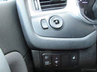 Kia Cee´d SW 1.6 GDI LX/Silver s odp. DPH - 17