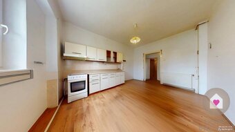 Veľký priestranný pozemok o rozlohe 7745 m2 s RD, Jelka - 17