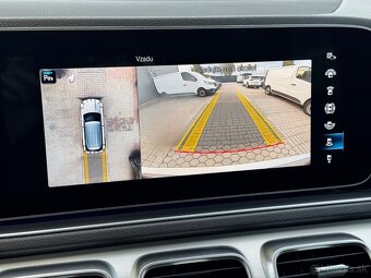 Mercedes-Benz GLE SUV 350 d 4MATIC A/T - 17