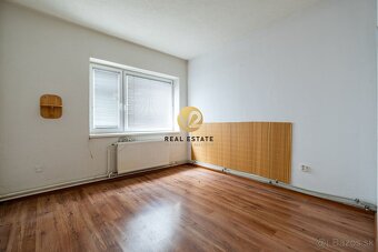 Ponúkame na Prenájom Komerčný objekt - 17