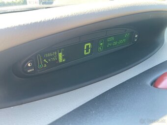 Citroën Xsara Picasso 1.6 benzín - 17