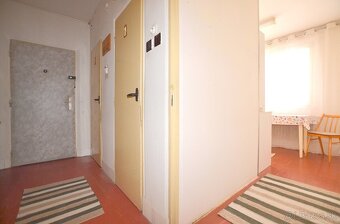 NA PREDAJ | 2 izbový byt s balkónom, 56 m2, sídlisko Západ - 17