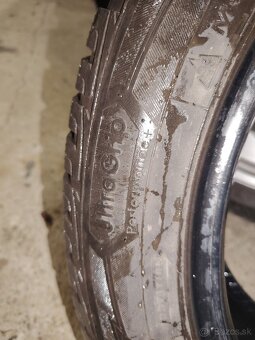 Predám Zimné pneu 215/55R17 98W - 17
