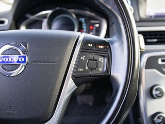 Volvo V70 AWD 2.4 Inscription - 17