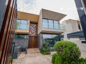 IBA U NÁSNa predaj luxusná rodinná vila v Dubaji, SAE - 17