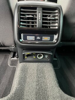 VW Passat B8.5 2.0TDI DSG 2021 Aqaumarinblue - 17