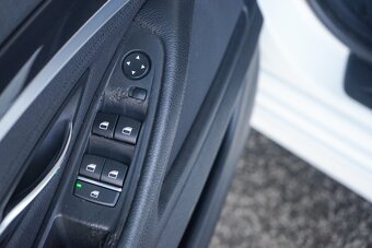 119- Bmw, Rad 5, 2012, nafta, 2.0 d, 135kw - 17