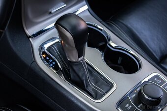 Jeep Grand Cherokee 3.0L V6 TD Overland A/T - 17