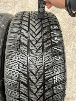 AUDI ORIGINAL 4K0601025AA BRIDGESTONE 245/40 R21 H - 17