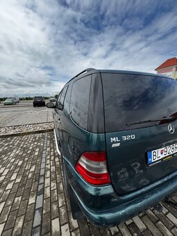 Predam Mercedes-Benz - 17