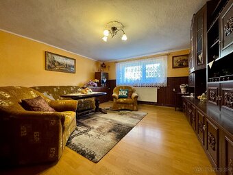 Priestranný dom s veľkým pozemkom – Nižná Hutka - 17