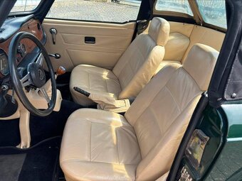 Velmi krásný a zachovalý Triumph TR6 z roku 1974 - 17