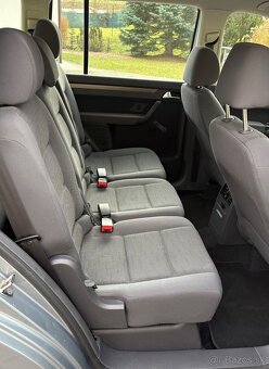 VOLKSWAGEN TOURAN 1.9 TDI 77KW BEZ DPF 2010 7 MIEST - 17