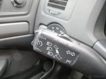 Škoda Octavia Combi 1.6 Tour II - 17