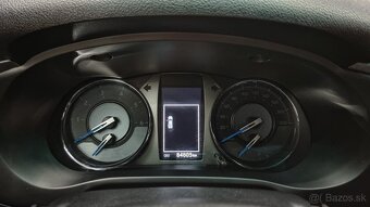 Predám Toyota Hilux 2,8D - 17