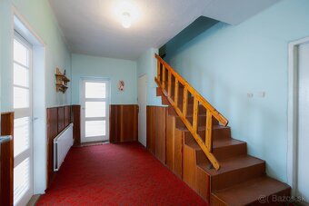 Rodinný dom s veľkým pozemkom vo Valaskej Dubovej - 17