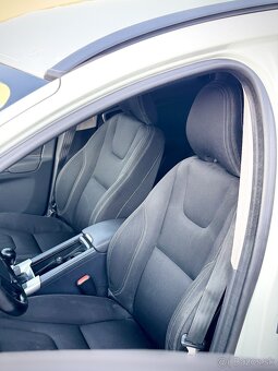 Volvo XC60 D3 Momentum - 17