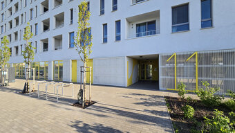 PRENÁJOM – 3 izbový byt – 84,22m2 s BALKÓNOM – SLNEČNICE POP - 17