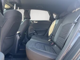 Kia Ceed GT.line 1.5 TGDI M6 - 17