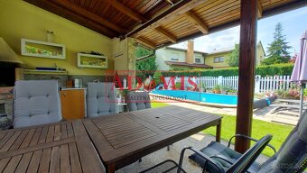 ADOMIS - Predáme 6izbový rodinný dom - bazén,garáž 700m2, Mo - 17