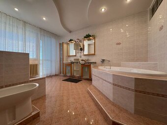 Na predaj: Rodinný dom v meste Levice - 17