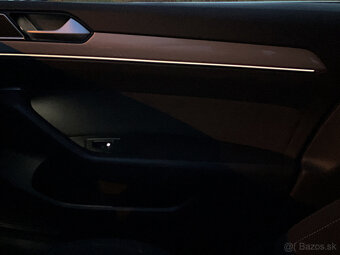 Volkswagen Passat Variant 2.0 TDI EVO Business DSG - 17