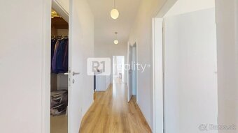Pekný, zariadený 5 izb. rodinný dom v luxusnej radovej zásta - 17