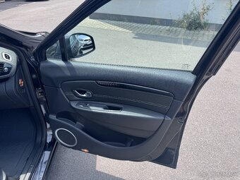 RENAULT MEGANE SCENIC 1.5 dCI 2012 - 17