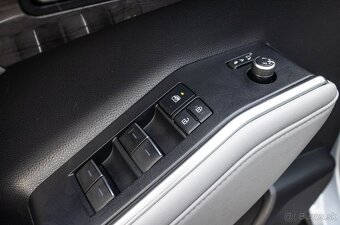 Toyota Highlander 2.5 Hybrid Dynamic Force Executive AWD - 17