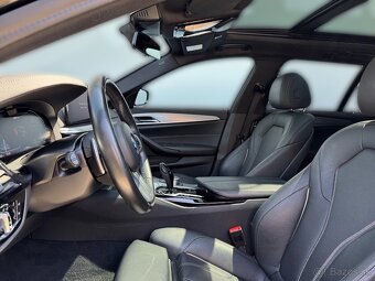 BMW Rad 5 Touring 530e xDrive PHEV LASER HEAD-UP PANORAMA - 17