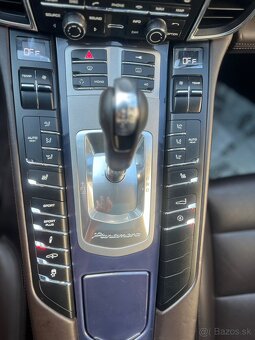 Porsche Panamera 4S 4.8i V8 - 17