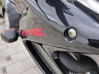 Honda VTR 1000F - 17