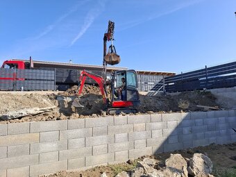Nákladná preprava sklápač kontajner s hydraulickou rukou - 17