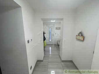 Znížená cena Priestranný rodinný dom vhodný aj na podnika - 17