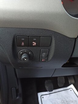 CITROEN BERLINGO 1.6HDI 84KW R.V.2015 TOP STAV - 17