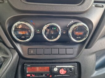 Iveco Daily 35S17 125kW M6 N1 valníková s plachtou (diesel) - 17