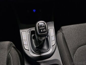 Hyundai i30 combi family 1.5i DPi 81kW 48000km facelift CW - 17