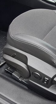 Opel Insignia ST combi 2010", automat - 17