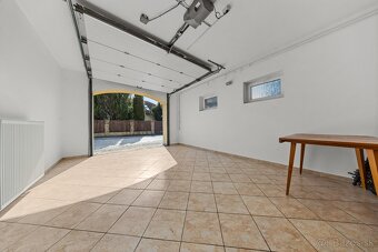 4-IZBOVÝ RODINNÝ DOM S GARÁŽOU, ZIMNOU ZÁHRADOU A PIVNICOU - 17