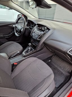 FORD FOCUS Kombi Titanium - 17