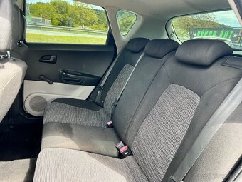 Kia Ceed 1,4 - 17