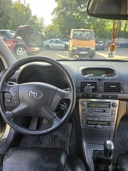 Toyota Avensis T25 2.0 85 kW - 17