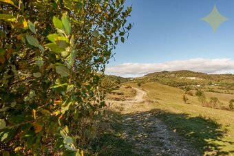 Jedinečný pozemok na samote pod Banskoštiavnickou kalváriou, - 17